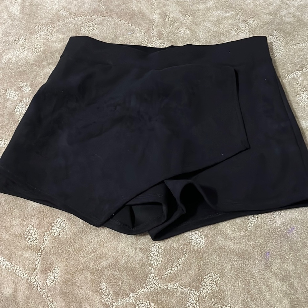 dress shorts /skirt